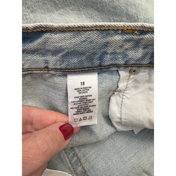 Aeropostale Women’s High Rise Denim Jean Mini Skirt Size 18 Button Front - Picture 6 of 6